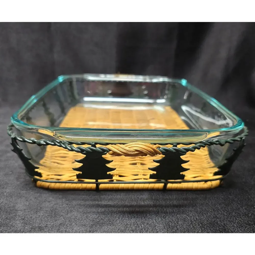 Pyrex 3 Quart Oblong Baking Dish + Metal Wicker Evergreen Tree Serve Ware Tray